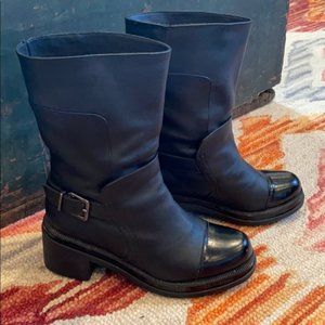 Robert Clergerie Black Leather Cap Toe Boots 37